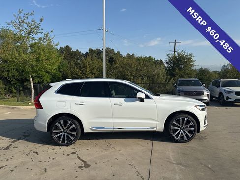 Certified 2023 Volvo XC60 B5 Ultimate w/ Climate Package image 3