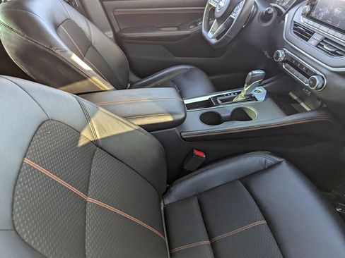 Certified 2022 Nissan Altima 2.5 SR image 12