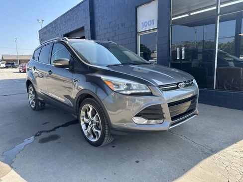 Used 2013 Ford Escape Titanium AWD/4WD image 2