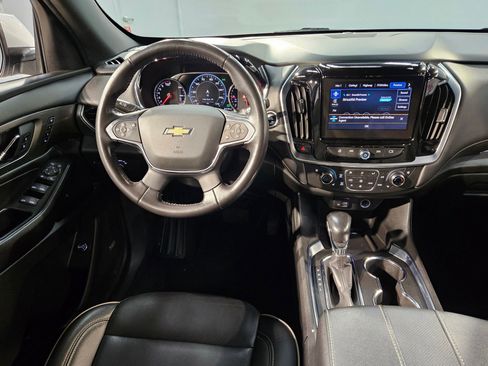 Used 2022 Chevrolet Traverse Premier AWD/4WD image 9
