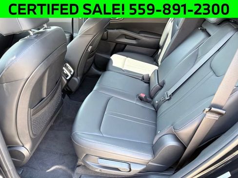 Certified 2025 Kia Sorento S AWD/4WD image 7