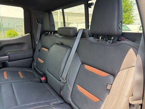 Certified 2021 GMC Sierra 1500 AT4 w/ AT4 Premium Package AWD/4WD image 14