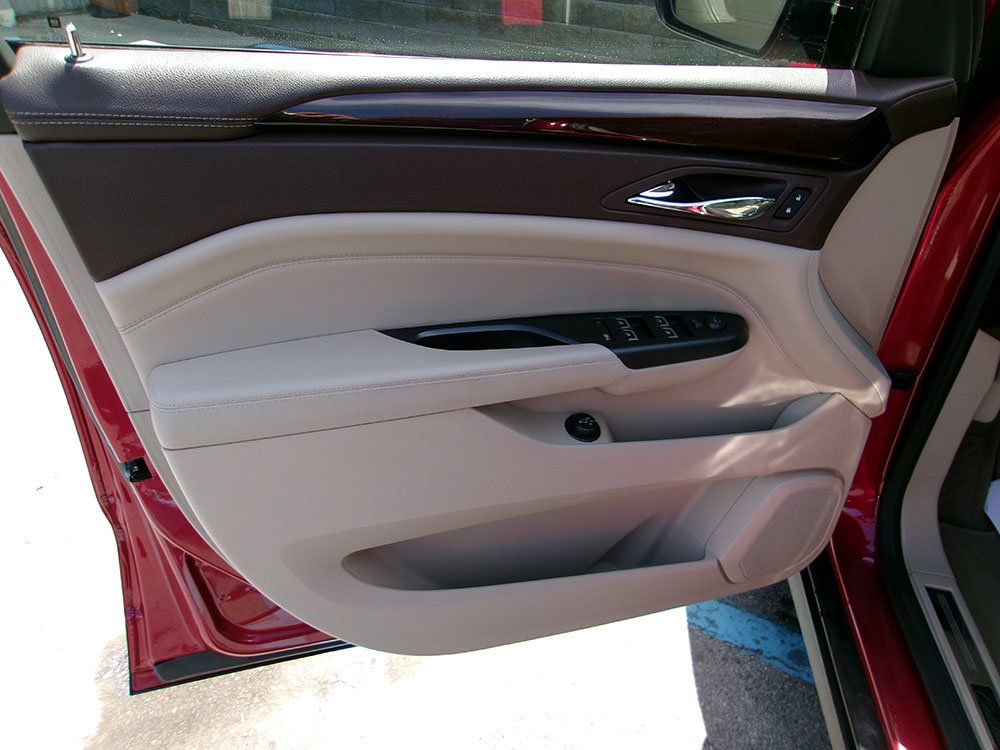 Used 2015 Cadillac SRX Luxury AWD/4WD image 14