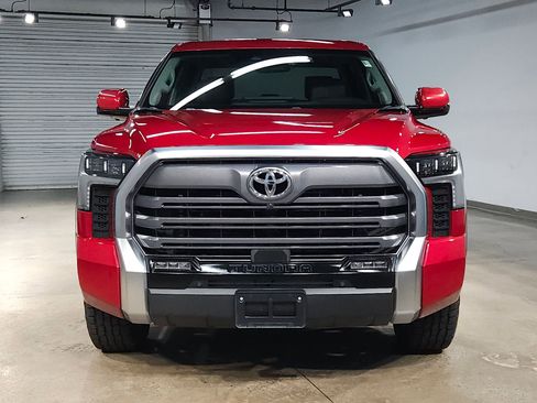 Used 2024 Toyota Tundra Limited image 2