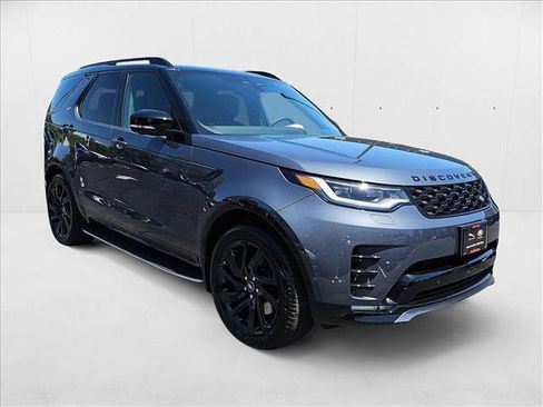 New 2025 Land Rover Discovery Dynamic SE AWD/4WD image 3