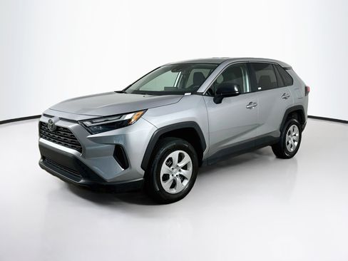 Used 2025 Toyota RAV4 LE FWD image 3