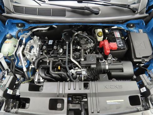 Used 2025 Nissan Kicks SR image 27