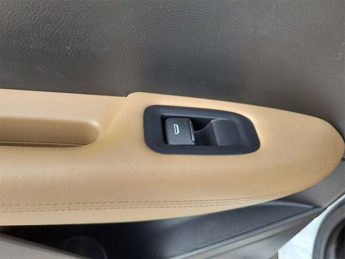 Used 2023 Cadillac XT6 Premium Luxury w/ Platinum Package image 17