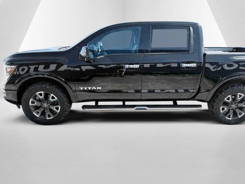 Used 2023 Nissan Titan Platinum Reserve w/ Moonroof Package AWD/4WD image 4