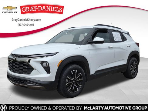 Used 2024 Chevrolet TrailBlazer ACTIV w/ Driver Confidence Package FWD image 1