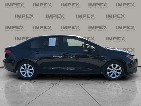 Used 2023 Toyota Corolla LE image 6
