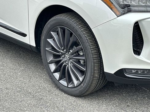 Used 2024 Acura RDX A-Spec image 11