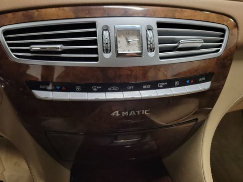 Used 2013 Mercedes-Benz CL 550 4MATIC image 19
