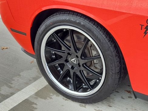 Used 2016 Dodge Challenger R/T w/ Sound Group image 11