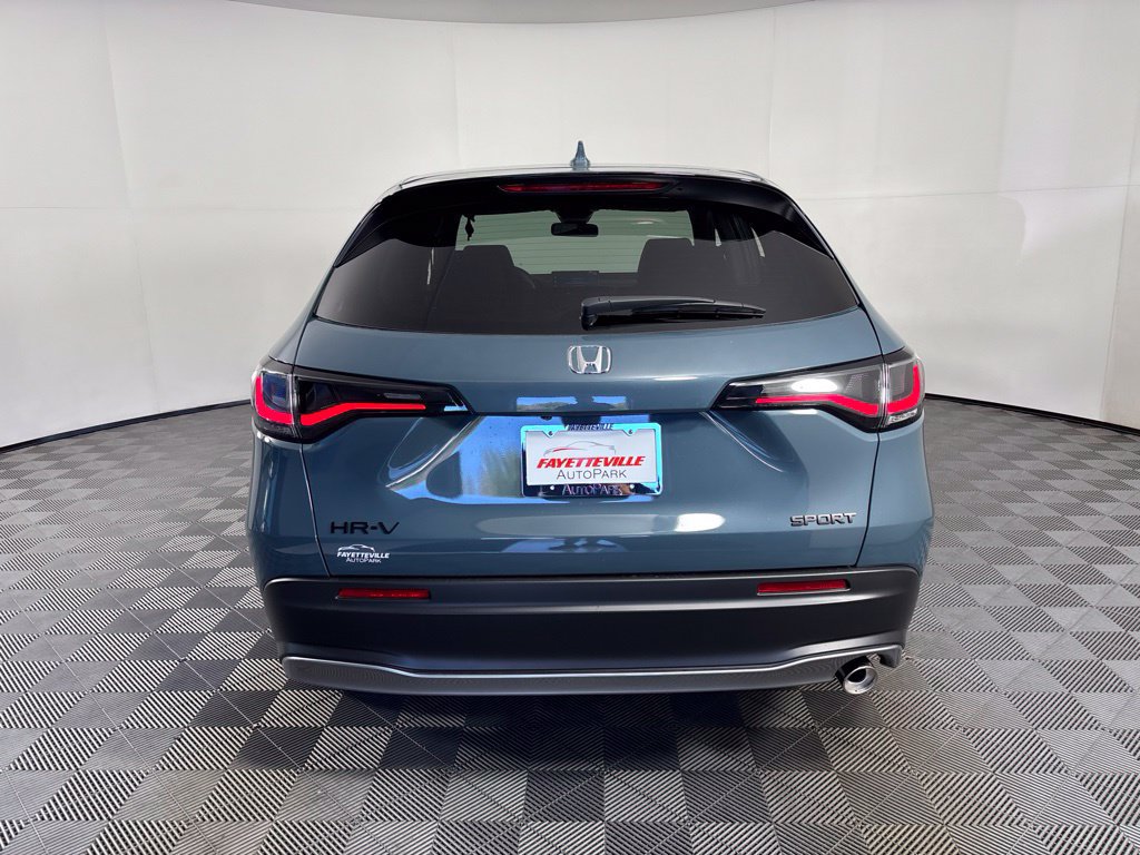 Used 2027 Honda HR-V Sport image 9
