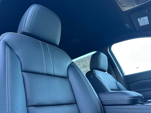 New 2026 Chevrolet Traverse High Country w/ LPO, Illumination Package image 18