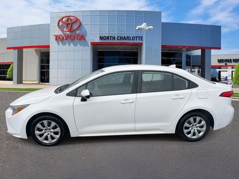 Used 2024 Toyota Corolla LE image 7
