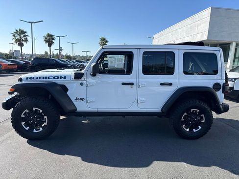 Certified 2025 Jeep Wrangler Unlimited Rubicon 4xe w/ Convenience Group AWD/4WD image 4