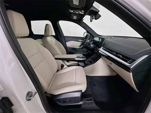 Used 2025 BMW X1 xDrive28i w/ Convenience Package image 6