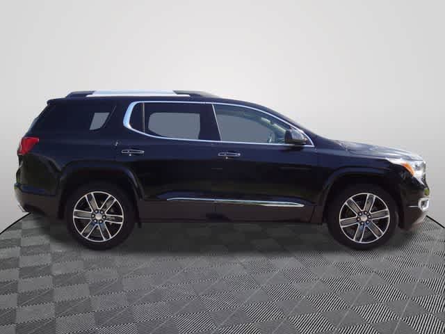 Used 2019 GMC Acadia Denali w/ Technology Package AWD/4WD image 4
