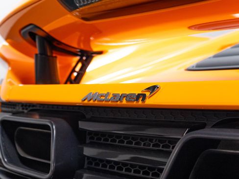 Used 2015 McLaren 650S Spider RWD image 74