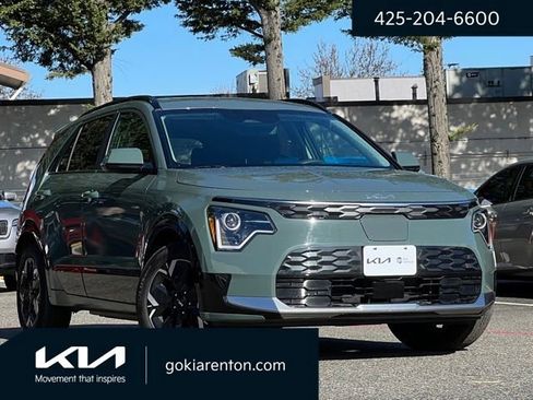 Used 2025 Kia Niro Wind w/ Wind Preserve Package image 1