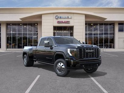 New 2026 GMC Sierra 3500 Denali Ultimate w/ LPO, Black Badging Package