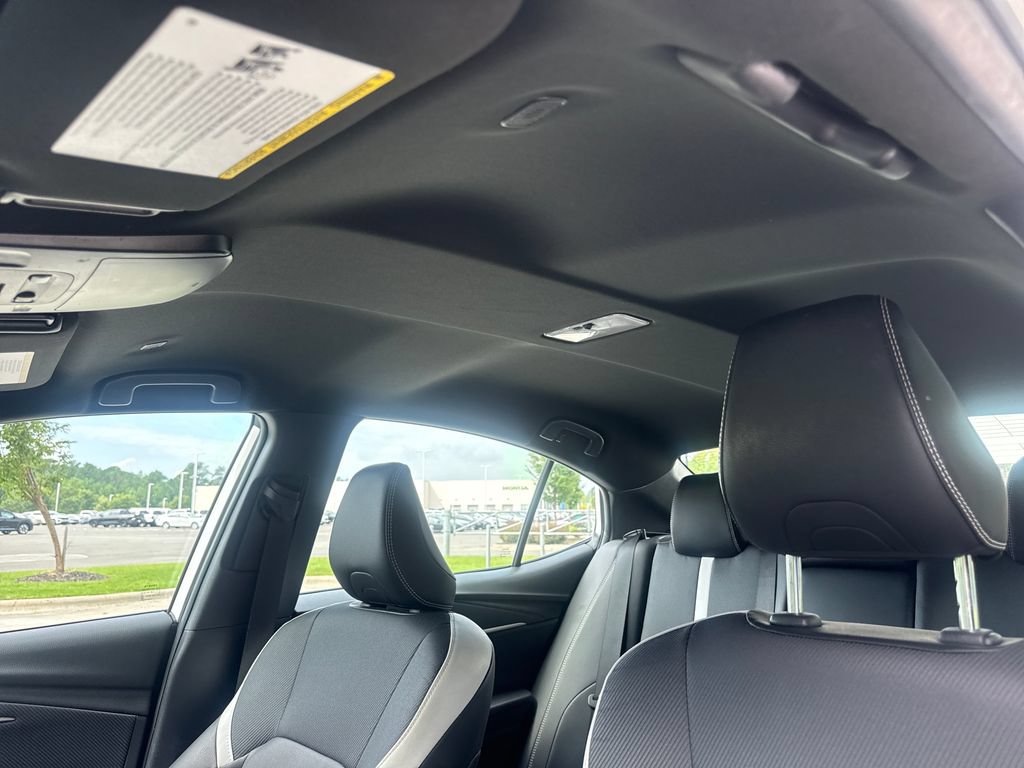Used 2025 Toyota Camry SE FWD image 31