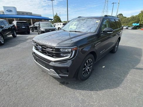 Used 2025 Ford Expedition Platinum AWD/4WD image 23