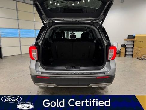 Certified 2022 Ford Explorer XLT w/ Equipment Group 202A image 7