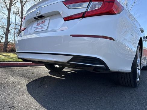 Used 2019 Honda Accord LX image 8