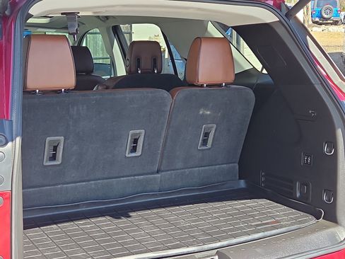 Certified 2018 Chevrolet Traverse High Country image 9