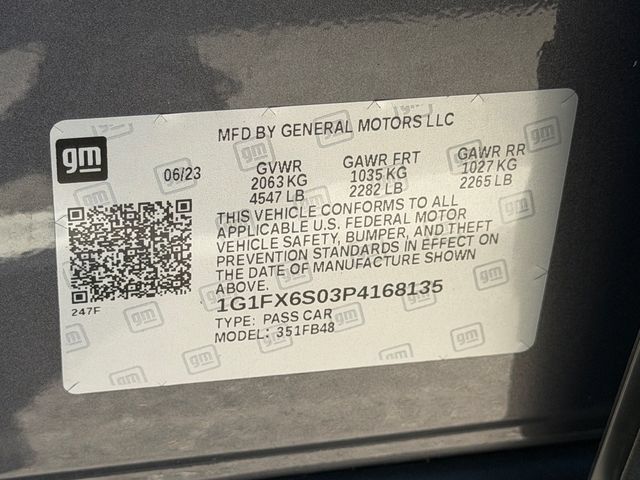 Used 2023 Chevrolet Bolt LT w/ Infotainment Package FWD image 33