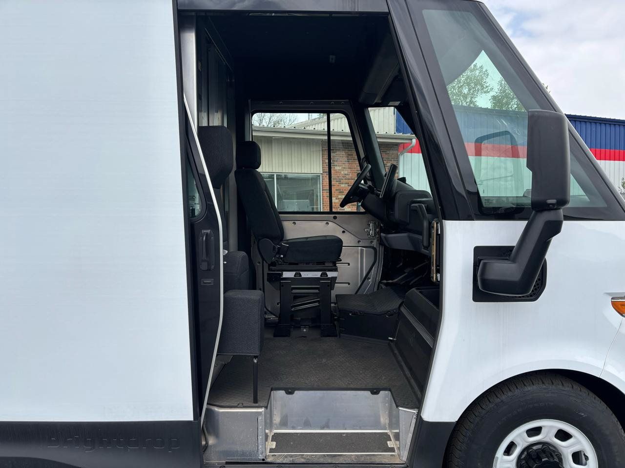 Used 2024 Chevrolet Brightdrop 600 w/ Commercial Equipment Package AWD/4WD image 15