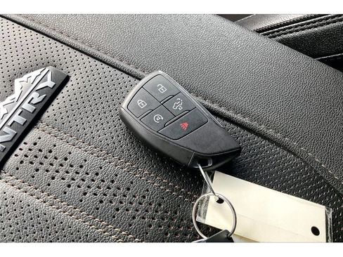 Used 2024 Chevrolet Silverado 3500 High Country w/ Technology Package image 14