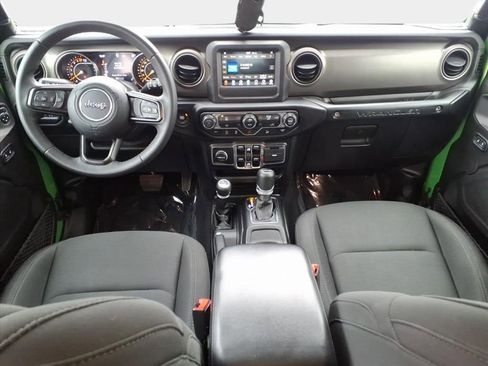 Used 2019 Jeep Wrangler Unlimited Sport S image 17