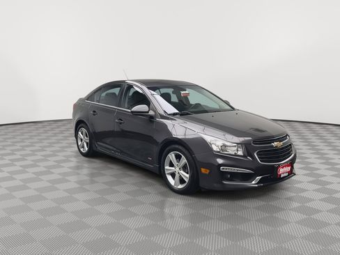 Used 2015 Chevrolet Cruze LT w/ RS Package image 27