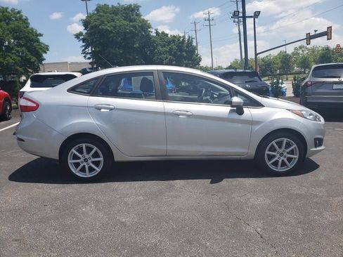 Used 2018 Ford Fiesta SE w/ Equipment Group 201A FWD image 10
