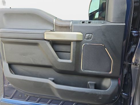Used 2020 Ford F250 Lariat AWD/4WD image 23