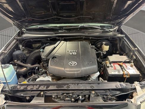 Used 2015 Toyota Tacoma 4x4 Double Cab w/ TRD Sport Package image 25