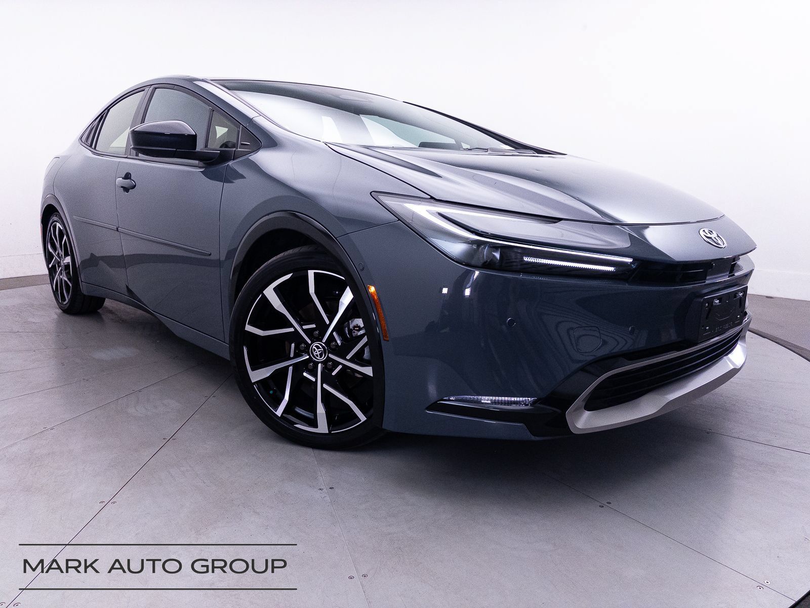 Used 2023 Toyota Prius Prime Premium w/ Advanced Technology Package FWD image 1