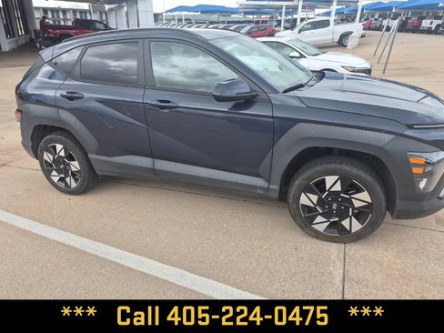 Used 2024 Hyundai Kona SEL AWD/4WD image 16