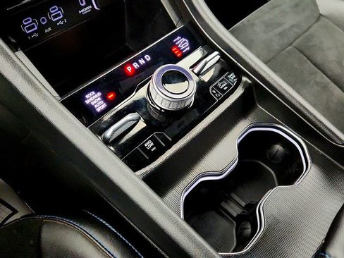 Used 2024 Jeep Grand Cherokee Trailhawk image 16