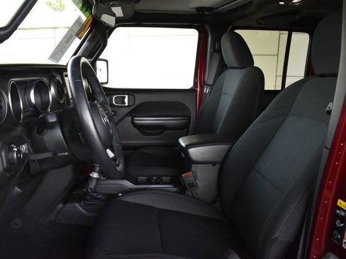 Used 2021 Jeep Wrangler Unlimited Sport AWD/4WD image 13