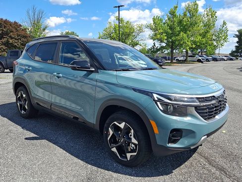 New 2026 Kia Seltos S AWD/4WD image 2