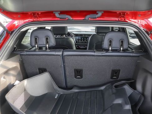 Used 2023 Chevrolet Bolt EUV Premier w/ Sun & Sound Package image 27