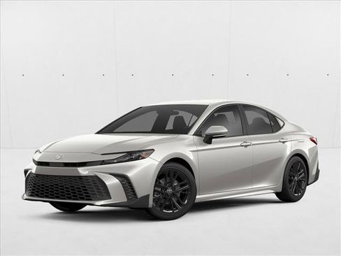 Used 2025 Toyota Camry SE w/ Convenience Package image 1