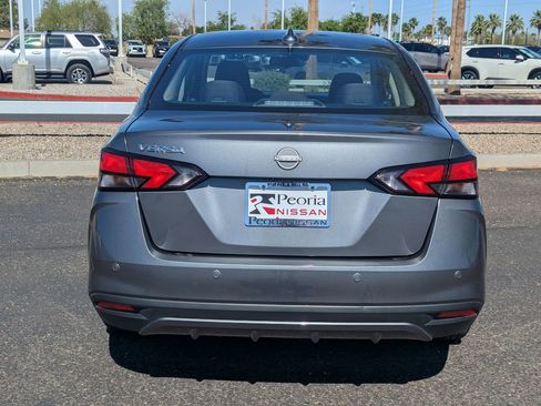 Certified 2025 Nissan Versa SV FWD image 5
