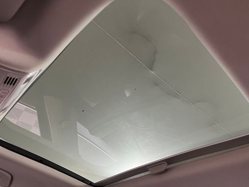 Used 2025 Volkswagen Jetta SE image 13