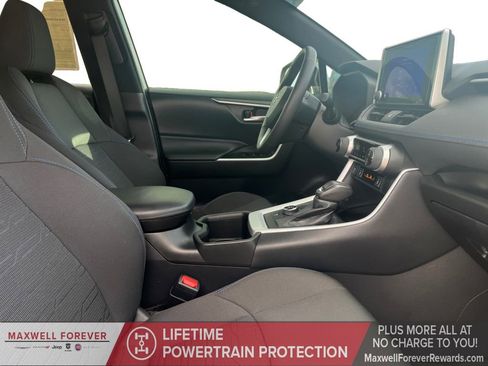 Used 2024 Toyota RAV4 SE image 24